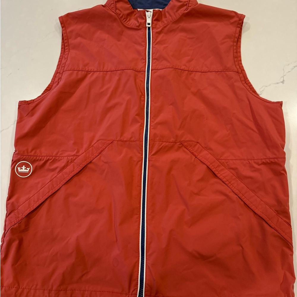 Peter Millar Crown Red Vest.  Full zip.  Size Large. Good condition.